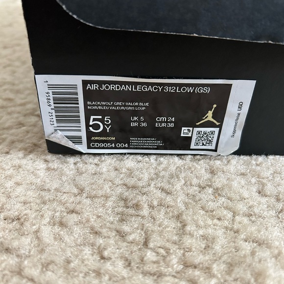 Brand New Jordan Legacy Low - Picture 4 of 4